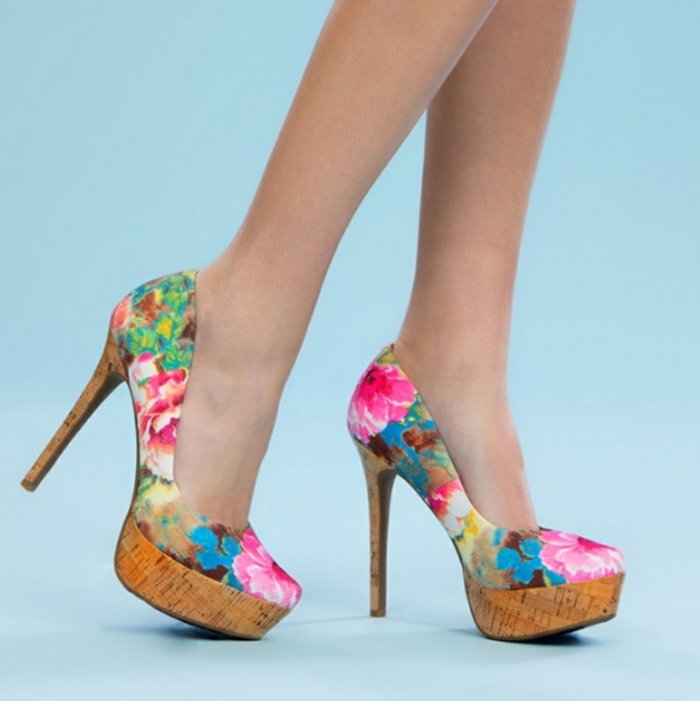 Jessica Simpson Waleo floral platform heels, size 8B - Picture 3 of 10